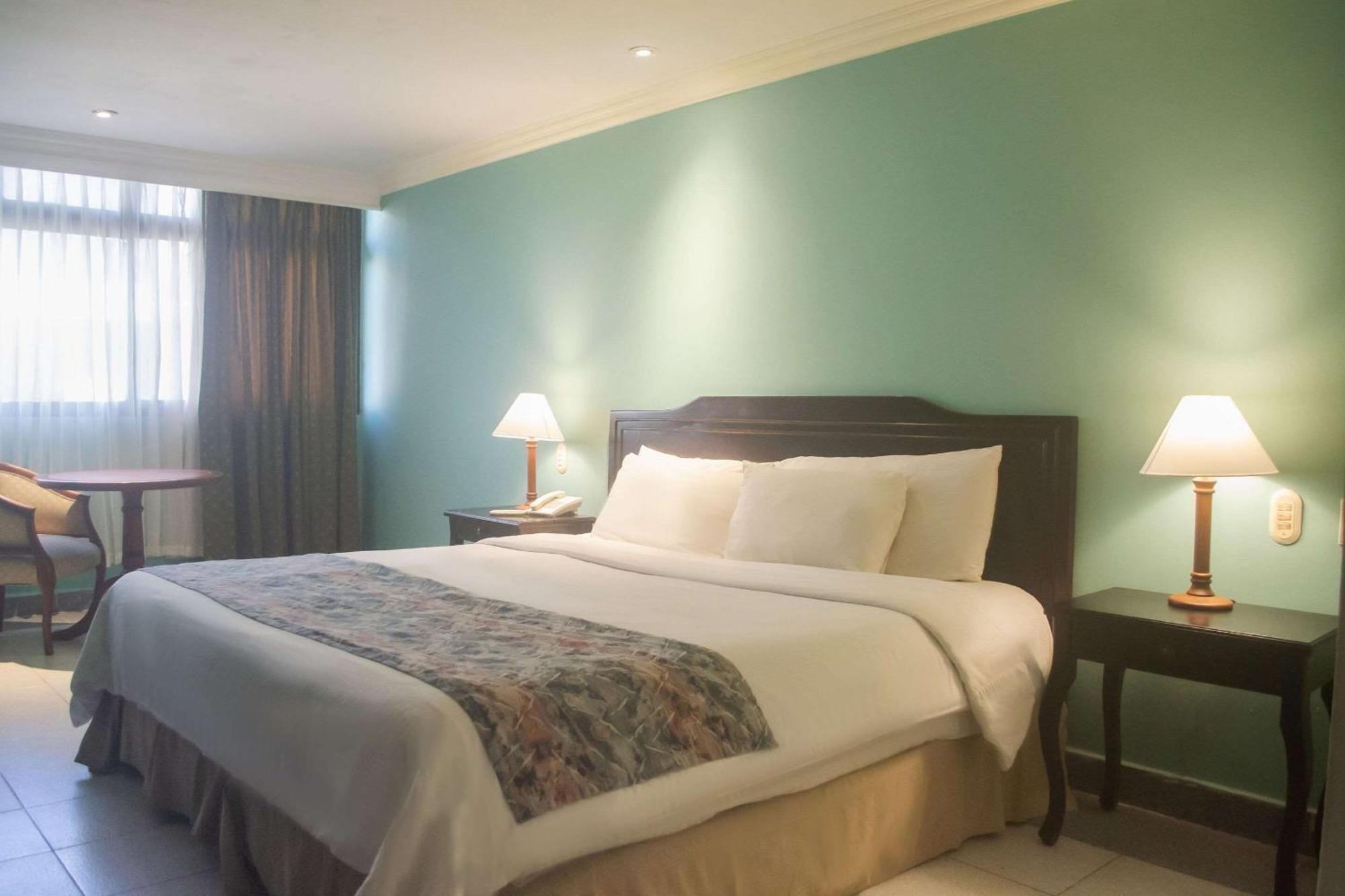 Faranda Express Puerta Del Sol Barranquilla, A Member Of Radisson Individuals Hotel 4*