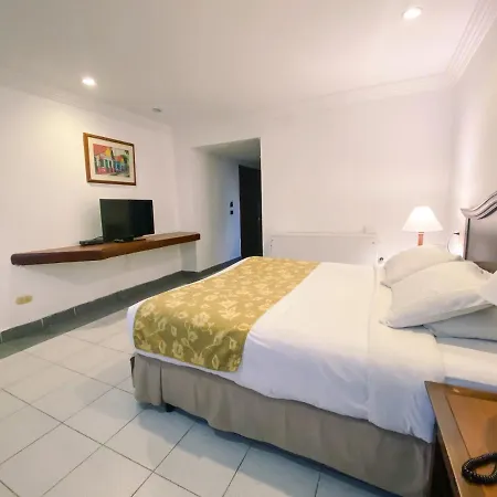 Hotel Faranda Express Puerta Del Sol Barranquilla, A Member Of Radisson Individuals Barranquilla  Exterior photo