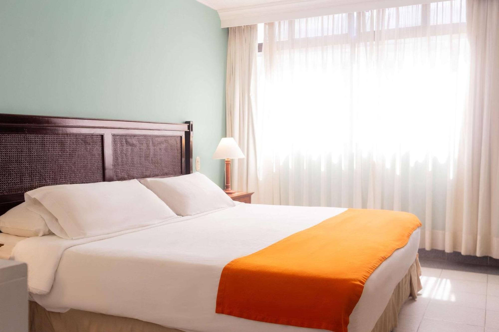 Faranda Express Puerta Del Sol Barranquilla, A Member Of Radisson Individuals
